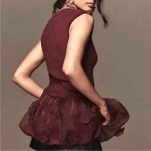 ANTHROPOLOGIE➕NWT 3-D Floral Peplum Top